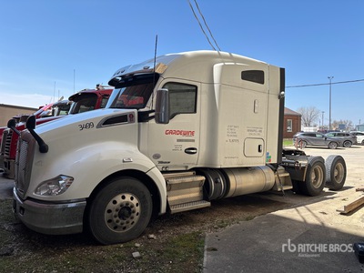 2020 Kenworth T680 6x4 تراكتور شاحنة كابينة النوم (ثنائية المحور) (Inoperable)