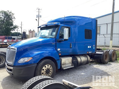 2019 International LT625 6x4 Cabeza Tractora Cabina Dormitorio