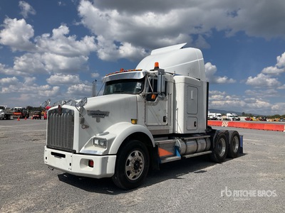2015 Kenworth T800 6x4 Tractocamion con Dormitorio / T/A Sleeper Truck Tractor