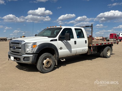 2012 Ford F-550 XL 4x4 Crew Cab 平台トラック
