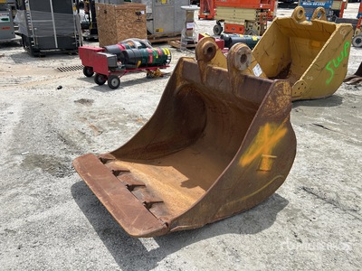 46 in Cleanup Excavator Bucket