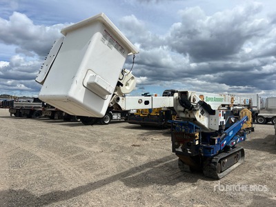 2010 Hydraulic Mini Arborist Crawler Carrier Aerial