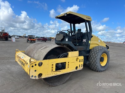 2016 Bomag BW211D-50 Smooth Drum Compactor