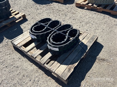 Quantity of (2) Rubber 149x88x37 (7 inches) Tory