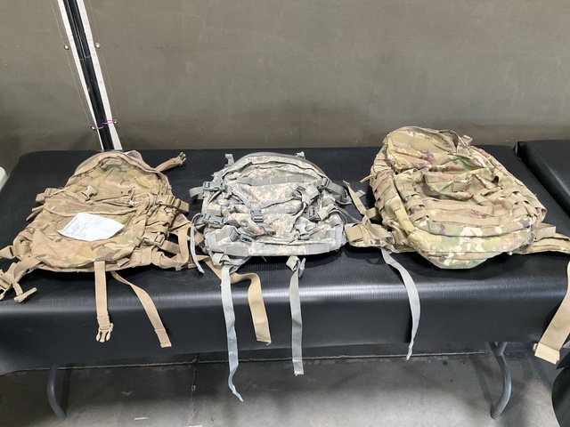 (23) Assault Packs & (16) Medium Field Packs