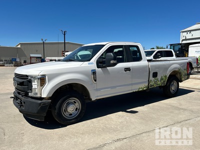 2018 Ford F-250 XL 4x2 Extended Cab Pickup
