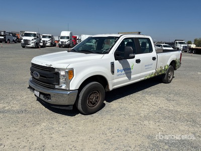 2017 Ford F-250 XL 4x2 Crew Cab Pickup