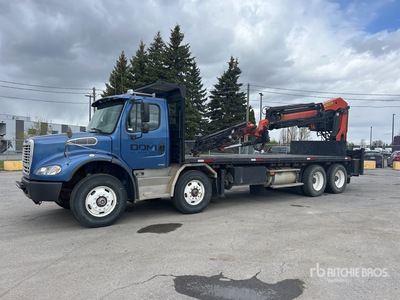 Palfinger PK 29002 6000 lb Knuckle Boom on 2005 Freightliner M2112 8x4 Twin-Steer Camión Grúa