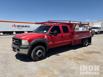 2007 Ford F-450 XL 4x2 Crew Cab Flatbed Truck