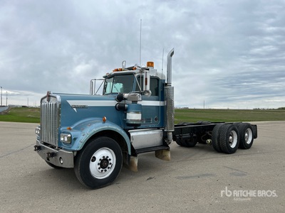1980 Kenworth W900A 6x4 Cab & Chassis