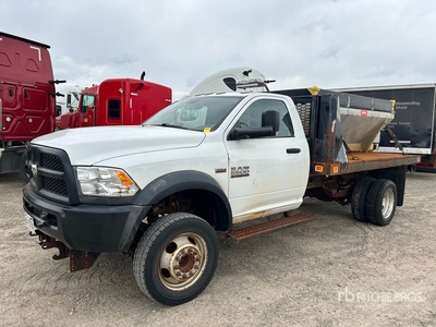 2018 Ram 5500 4x4 Camion épandeur