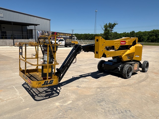 2017 JLG E450AJ 2WD Electric Articulating Boom Lift
