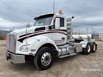 2015 Kenworth T880 6x4 T/A Day Cab Truck Tractor