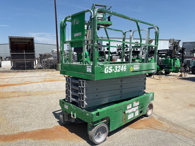 2015 Genie GS-3246 Electric Scissor Lift 2015 Genie GS-3246 Electric Scissor Lift