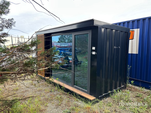 13 ft x 6 ft 3 in Skid-Mounted Office
