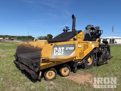 2015 Cat AP1000F Wheel Asphalt Paver