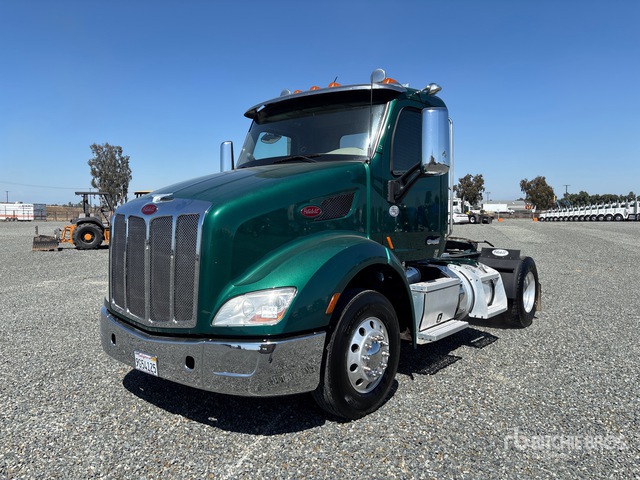 2020 Peterbilt 579 4x2 S/A Day Cab Truck Tractor