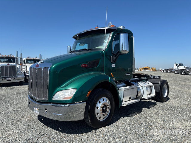 2020 Peterbilt 579 4x2 S/A Day Cab Truck Tractor