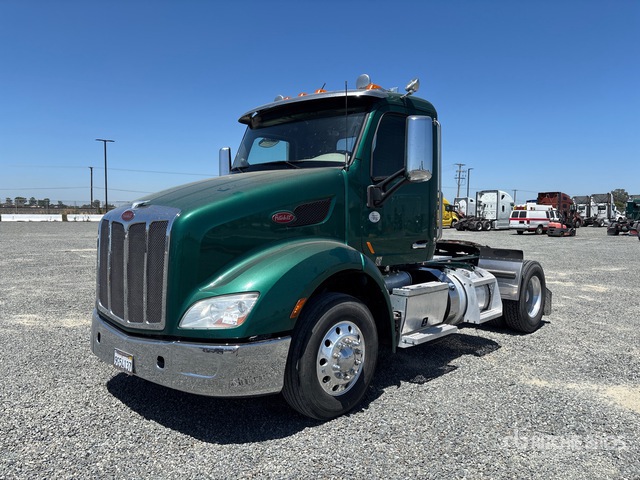 2020 Peterbilt 579 4x2 S/A Day Cab Truck Tractor