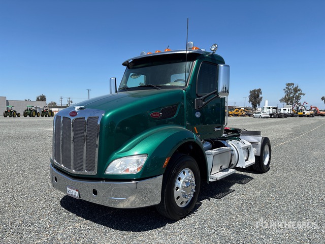 2021 Peterbilt 579 4x2 S/A Day Cab Truck Tractor