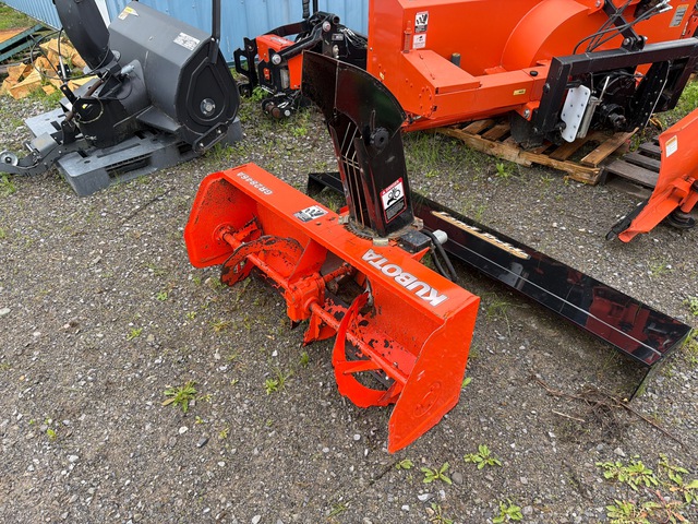 Kubota GR2846A Ag-Tractor Snow Blower Kubota GR2846A Ag-Tractor Snow Blower