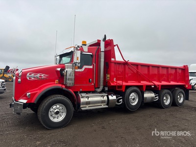2023 Kenworth T800 6x4 Tri/A Dump Truck