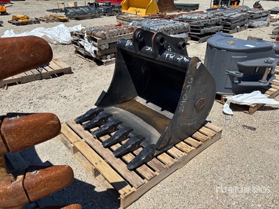36 in Excavator Bucket - Fits Takeuchi TB290