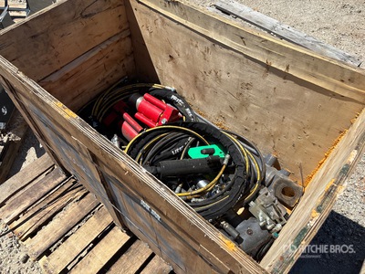 Quantity of Hydraulic Cylinders, Fittings & Hoses