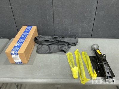 (30) Giga 81AD095 Hand Scissor Jack Kits