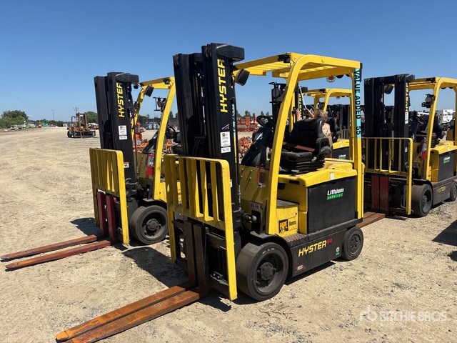Hyster E60XN 5800 lb Electric Forklift