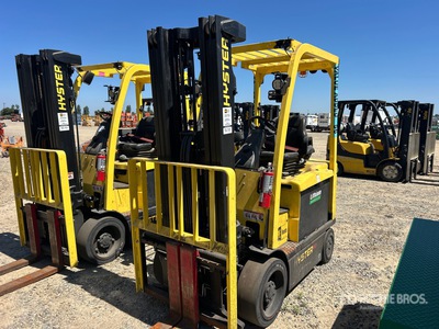 Hyster E60XN 4600 lb Electric Forklift