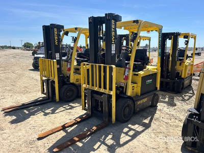 Hyster E60XN 5800 lb Electric Forklift