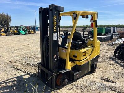 Hyster S7.0FT 5000 lb Pneumatic Tire Forklift
