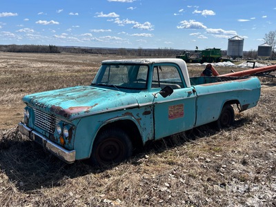 Dodge 100 Crew Cab Pickup