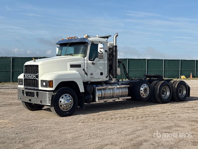 2025 Mack PI84T 8x4 Ciągnik siodłowy z kabiną dzienną Tri/A