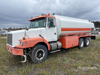 1995 Volvo WG64 16000 L 6x4 Water Truck