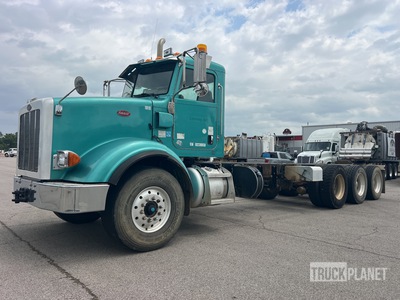 2014 Peterbilt 365 T/A Sleeper Truck Tractor