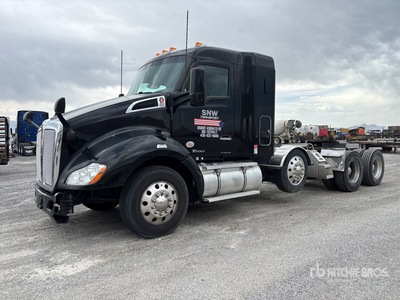 2020 Kenworth T680 6x4 Tracteur Routier Couchette