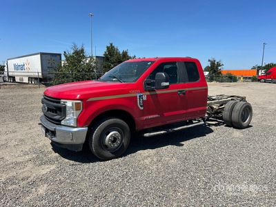 2020 Ford F-350 XL 4x2 Extended Cab Cab and Chassis