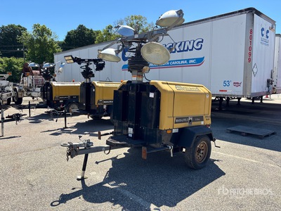 2015 Allmand Maxi-Lite II 8 kW を見 Light Tower