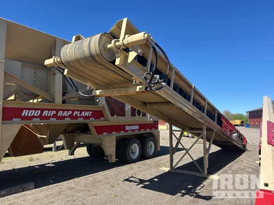 2025 Olson 40 in x 36 ft Stationary 36 ft x 40 in Rugged Duty with legs Conveyor
