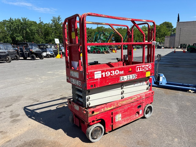 2017 MEC 1930SE Electric Scissor Lift 2017 MEC 1930SE Electric Scissor Lift