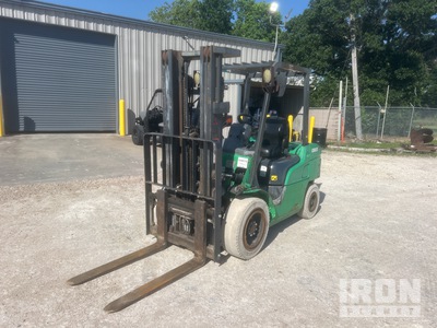 2016 Mitsubishi FD30N 5500 lb Pneumatic Tire Forklift