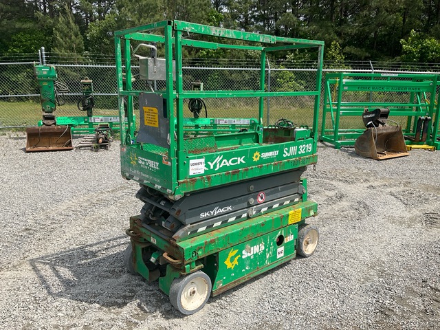 2018 Skyjack SJIII 3219 Electric Scissor Lift 2018 Skyjack SJIII 3219 Electric Scissor Lift