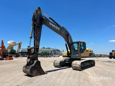 2014 Volvo EC220DL Escavatore cingolato