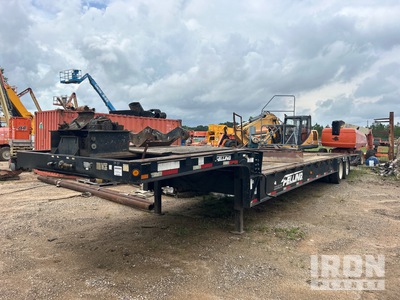 2014 Felling 48 ft T/A Hydraulic Tail Trailer