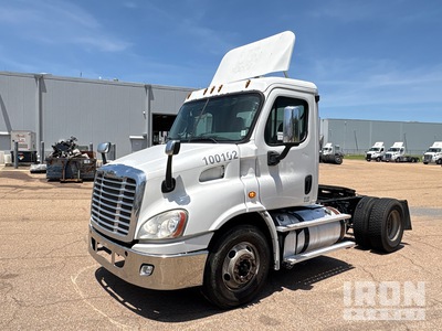 2013 Freightliner CA113 4x2 Tracteur routier