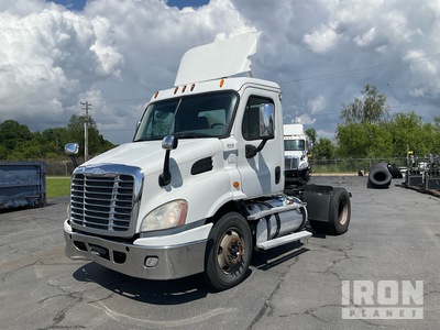 2013 Freightliner CA113 4x2 Tracteur routier