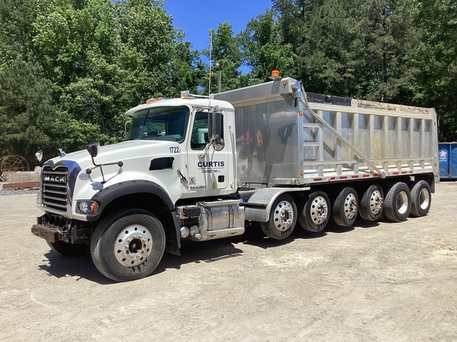 2017 Mack GU713 14x4 Five Axle Dump Truck 2017 Mack GU713 14x4 Five Axle Dump Truck