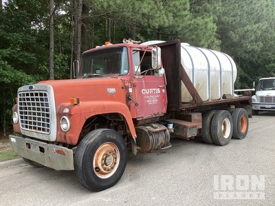 1986 Ford L8000 6x4 Flatbed Truck